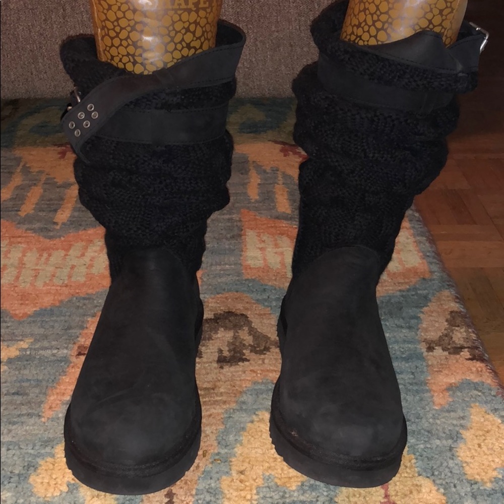 Ugg Fold-over Boots! Worn once and very warm!